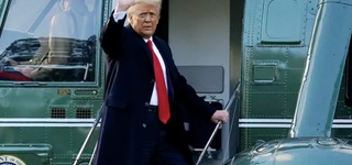 Donald Trump waving